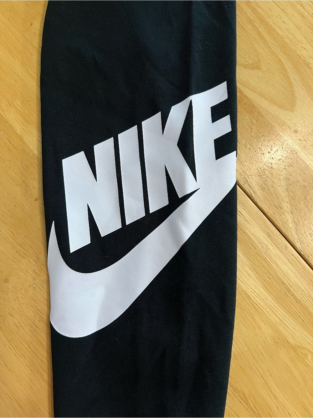 Nike Sportswear Classics High Waisted Graphic Leggings - Picture 3 of 4